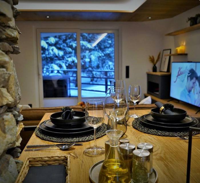Cozy Forest Wellness Suite